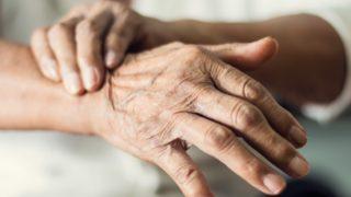 Titremeye ne iyi gelir? Psikolojik ve sinirsel titreme evde doğal tedavi ile nasıl geçer?