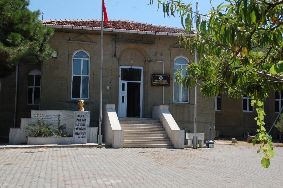 Keşan Kent M&uuml;zesi, şehrin belleğini yansıtacak, i&ccedil;inden kolayca &ccedil;ıkılamayacak