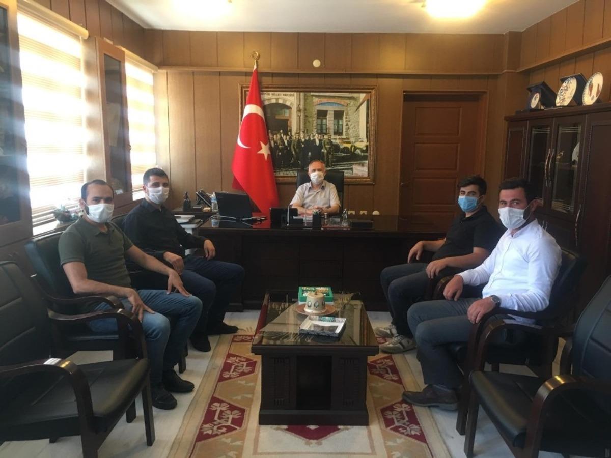 Muhsin Yazıcıoğlu&rsquo;nun ismi k&uuml;t&uuml;phanede yaşayacak