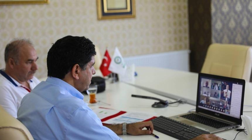 Rekt&ouml;r Alma, Y&Ouml;K&rsquo;&uuml;n &ldquo;Y&uuml;ksek&ouml;ğretimde Dijital D&ouml;n&uuml;ş&uuml;m&rdquo; toplantısına katıldı