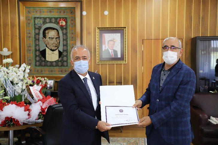 Rektör Çomaklı yeni ekibini belirledi G2