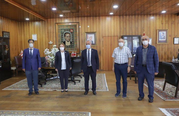 Rektör Çomaklı yeni ekibini belirledi G4