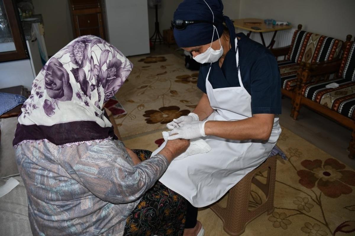 Evde bakım hizmetleri &ccedil;alışmalarına devam ediyor