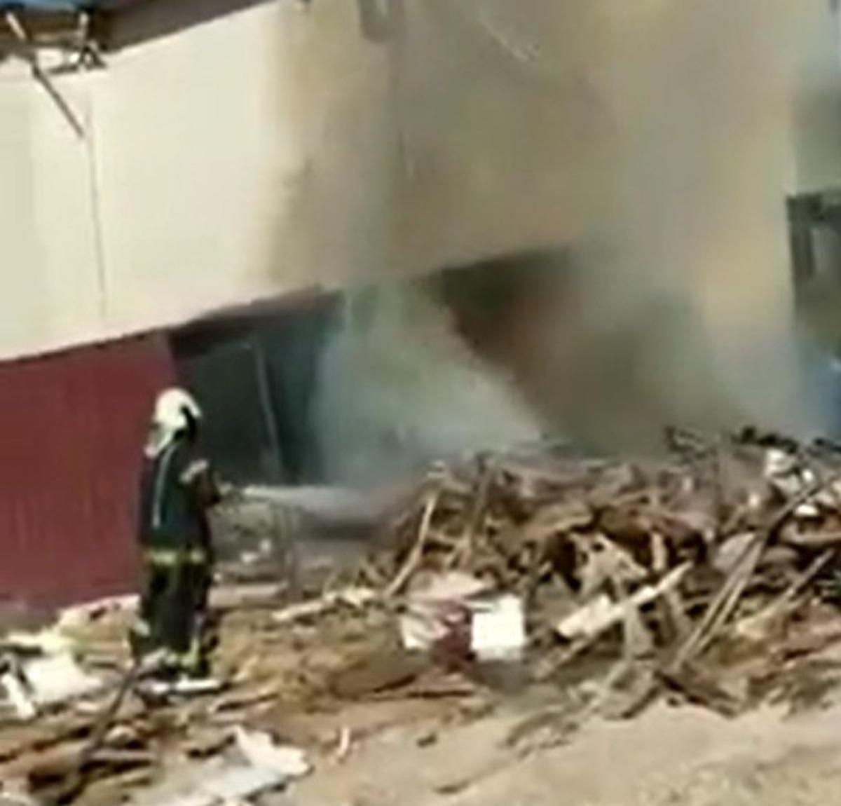 İşyerinde &ccedil;ıkan yangın korkuttu