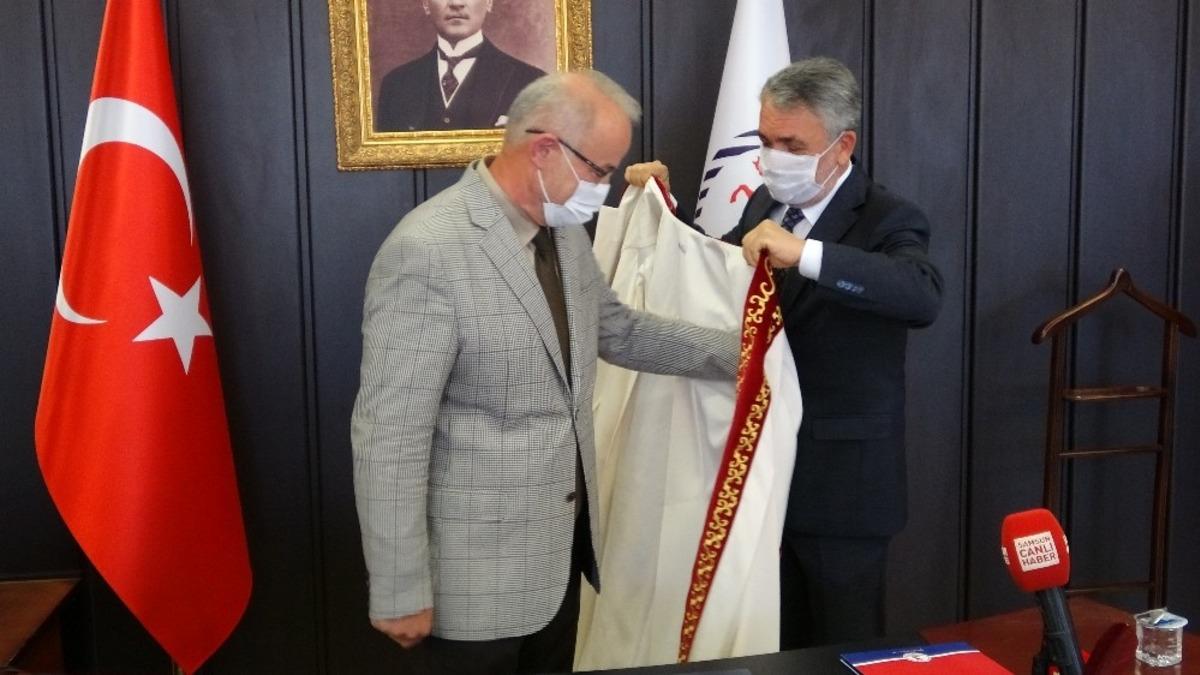 OM&Uuml; Rekt&ouml;r&uuml; Prof. Dr. Yavuz &Uuml;nal g&ouml;revi devraldı