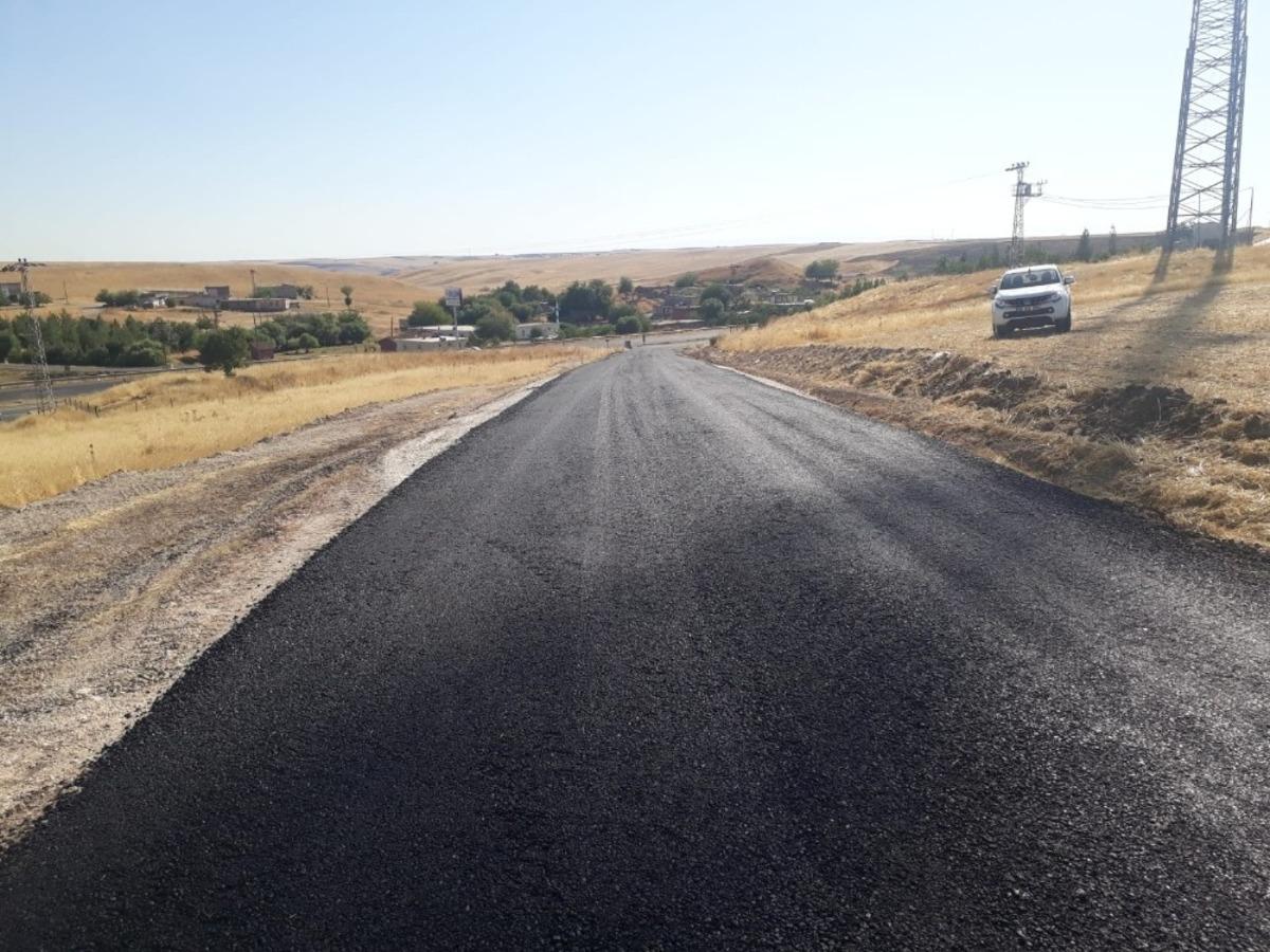 Sur&rsquo;da 170 kilometre yol yapım ve bakımı ger&ccedil;ekleştirdi