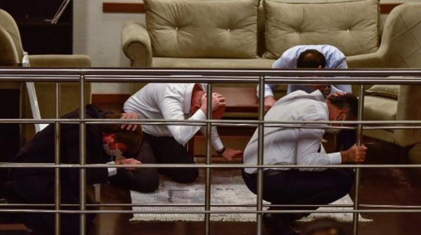 Bakan Soylu ve Kurum depremi sim&uuml;lasyonda yaşadı 