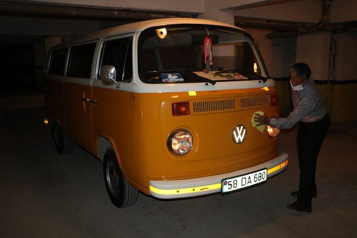 Gözü gibi bakıyor! 44 yıllık klasik minibüsüne 100 bin lira teklif ettiler satmadı G4