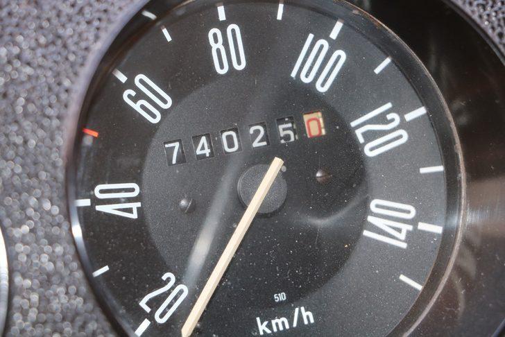 Gözü gibi bakıyor! 44 yıllık klasik minibüsüne 100 bin lira teklif ettiler satmadı G5