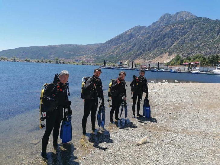Su Altı Arama Kurtarma Ekibi Eğirdir Gölü’nde su altı temizliği yaptı G4