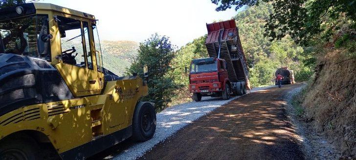 Aydın Büyükşehir Belediyesi il genelinde yol çalışmalarını sürdürüyor G4