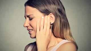 Kulak ağrısına ne iyi gelir? Kulak ağrısı evde doğal tedavi yöntemleri ile geçer mi?