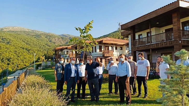 Bülent Arınç’tan Yunus Emre Kültür Parkı’na tam not G3