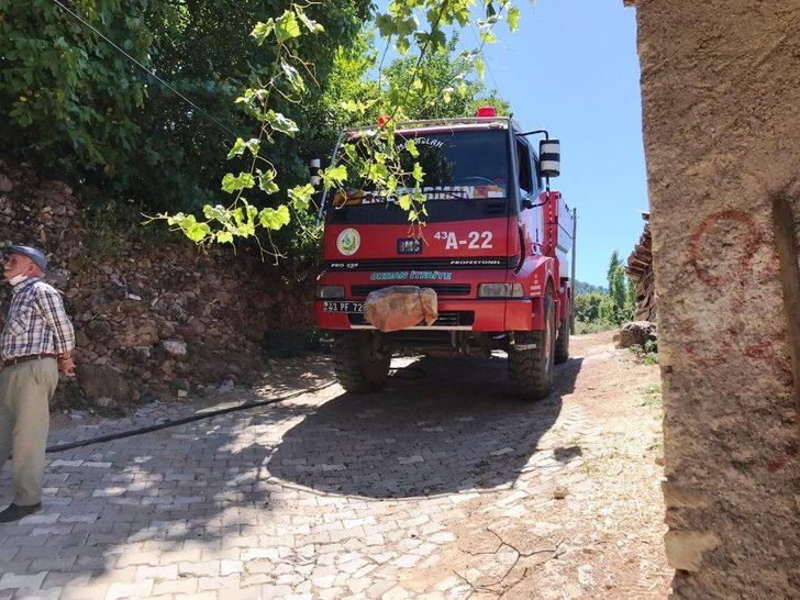 Köyde ekmek fırını yangını G2