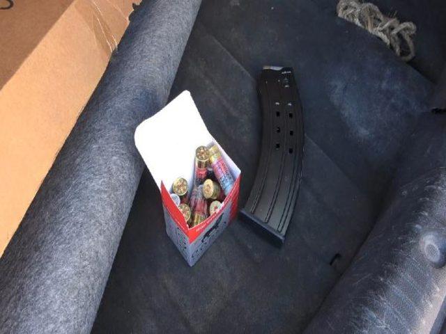 Taksiciler arasında  yolcumu aldın  kavgası! Bagajdan &ccedil;ıkanlar şoke etti 1