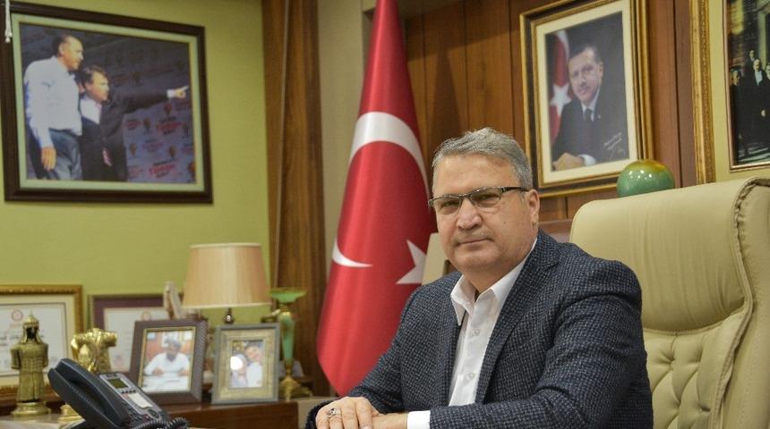 Başkan &Ccedil;er&ccedil;i Manisa&rsquo;nın en başarılı il&ccedil;e belediye başkanı oldu