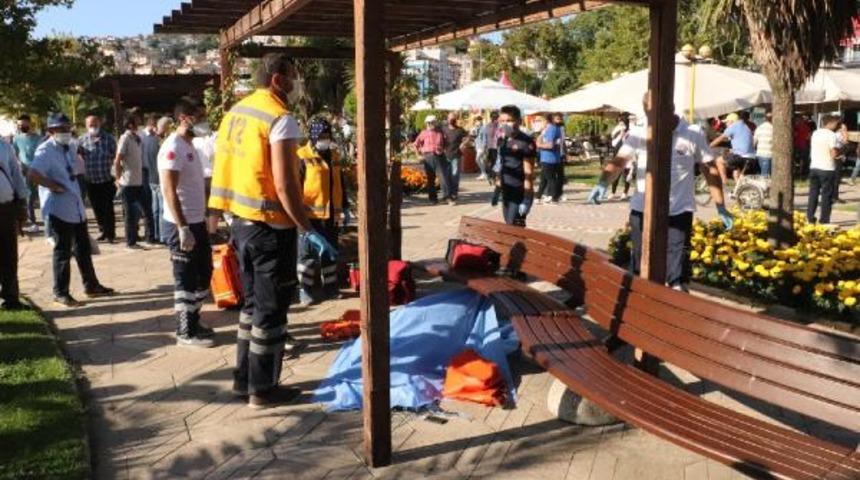 Babası ve amcasının katiliyle karşılaşınca...Korkun&ccedil; olay