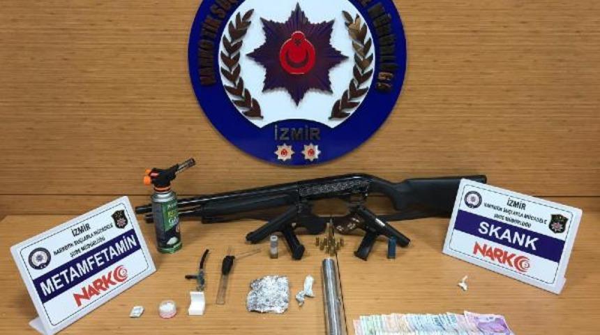 İzmir'de uyuşturucu operasyonu! Gözaltılar var