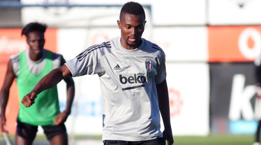 Mensah, Beşiktaş ile ilk antrenmanına çıktı