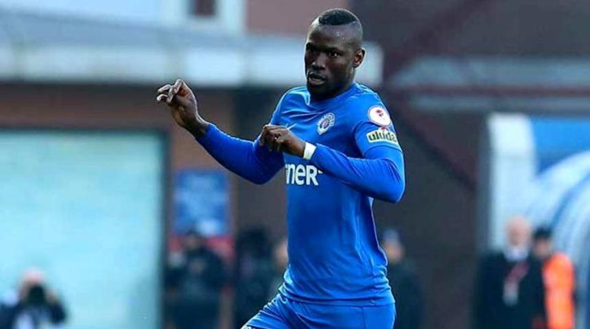 Mehmet Altıparmak açıkladı! Mame Thiam Fenerbahçe'ye transfer oldu