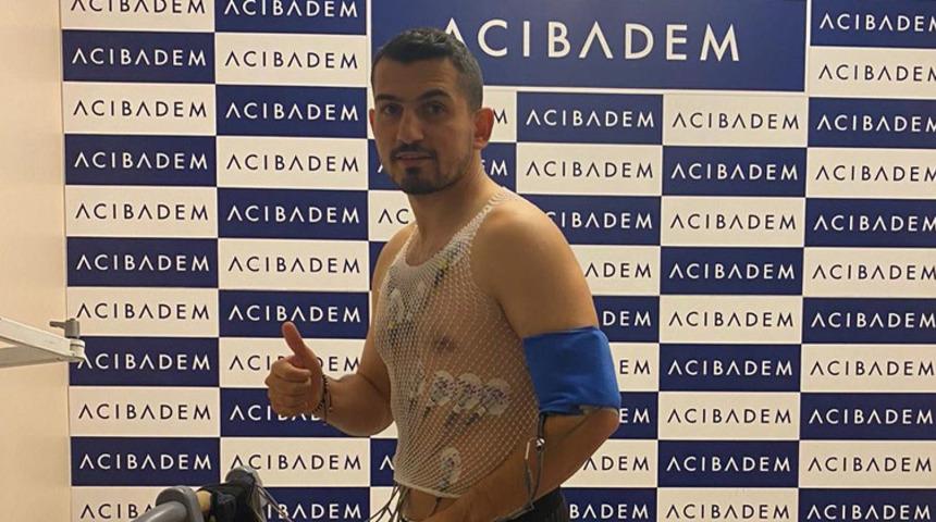 Büyükşehir Belediye Erzurumspor, Emrah Başsan ile sözleşme yeniledi