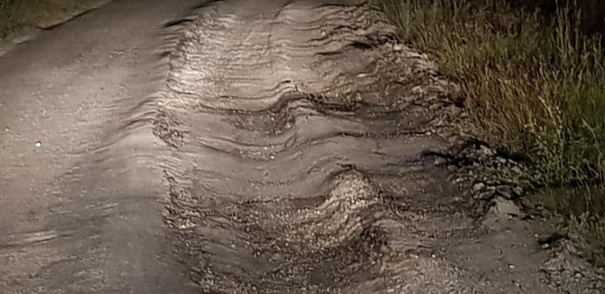 K&ouml;yl&uuml;lerin yolu kullanan maden kamyonlarına tepkisi