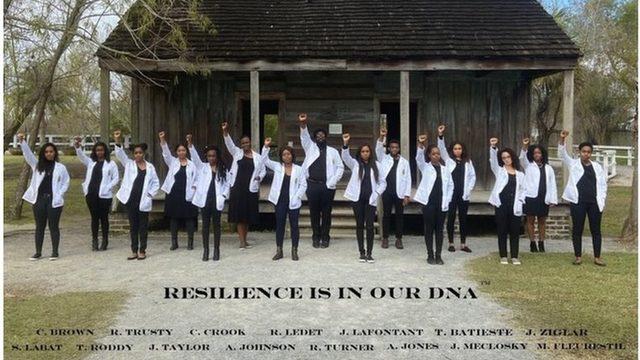 Whitney Plantasyonu kölelik müzesinde 15 siyah tıp öğrencisi fotoğrafı viral olmuştu