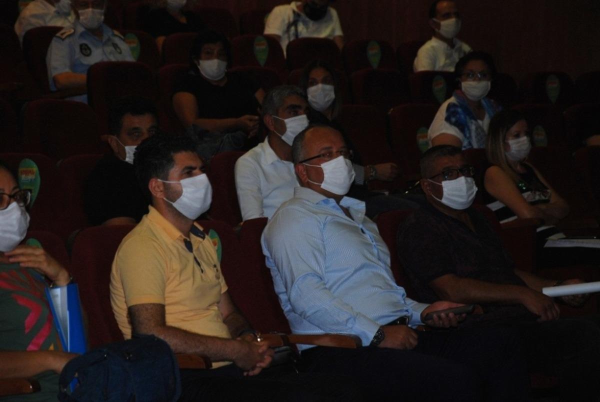 Seyhan Belediyesi&rsquo;nde kaldırım işgalleri tartışıldı