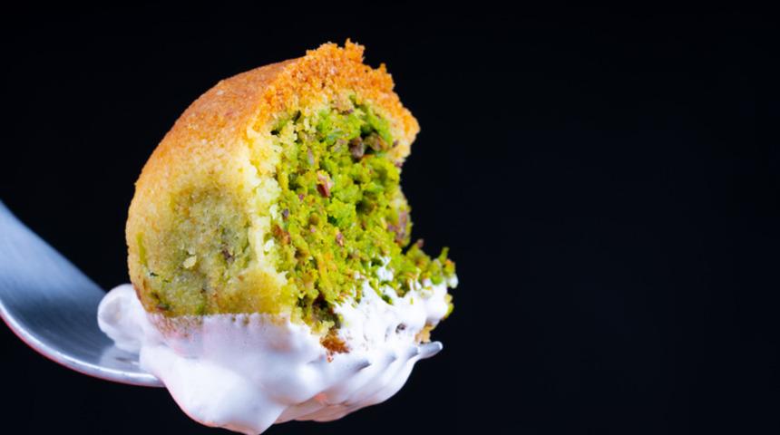 Evde Kerebiç Tarifi: Bembeyaz Şölen İçinde Lezzet Topu