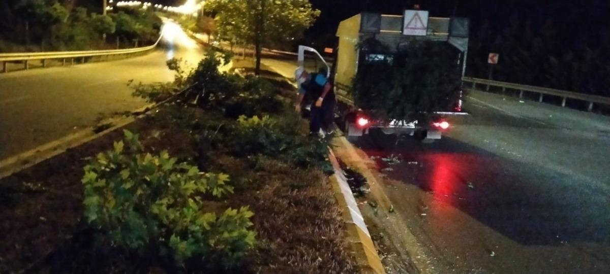 İzmit&rsquo;te trafik kazalarına anında m&uuml;dahale