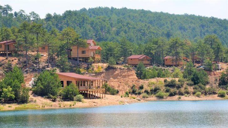 Bungalov evlerini inceledi G4