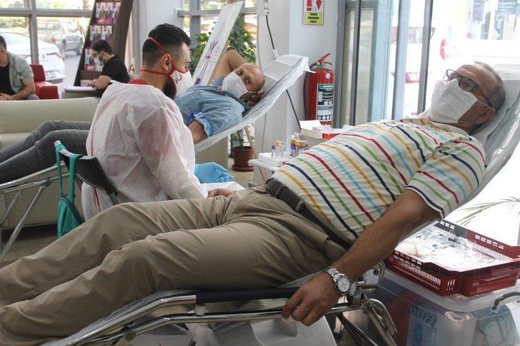 Azalan kan stoklarına Efeler Belediyesi’nden destek G1