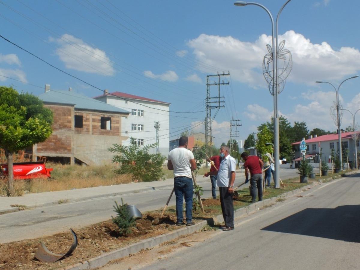 Malazgirt belediyesinden 26 ağustos zafer bayramı hazırlıkları devam ediyor