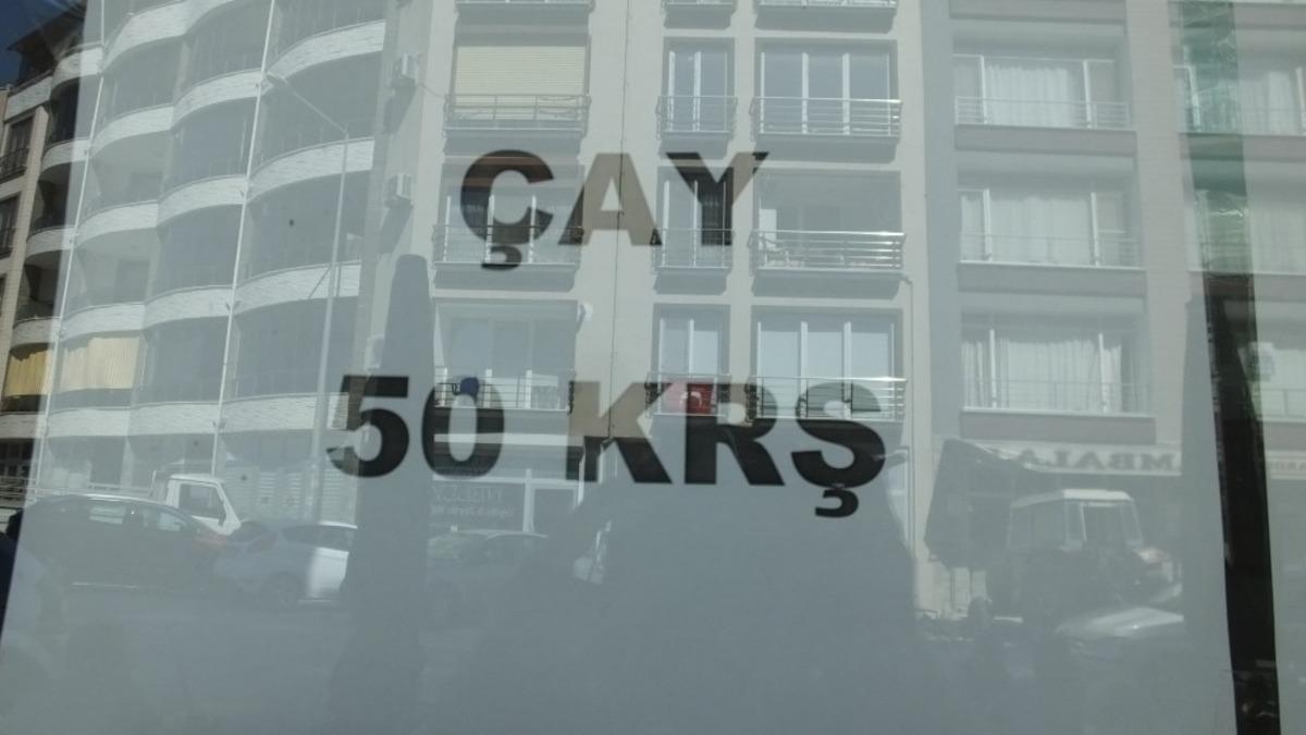 Balıkesirli kahveci &ccedil;ayı 50 kuruş yaptı m&uuml;şterileri arttı