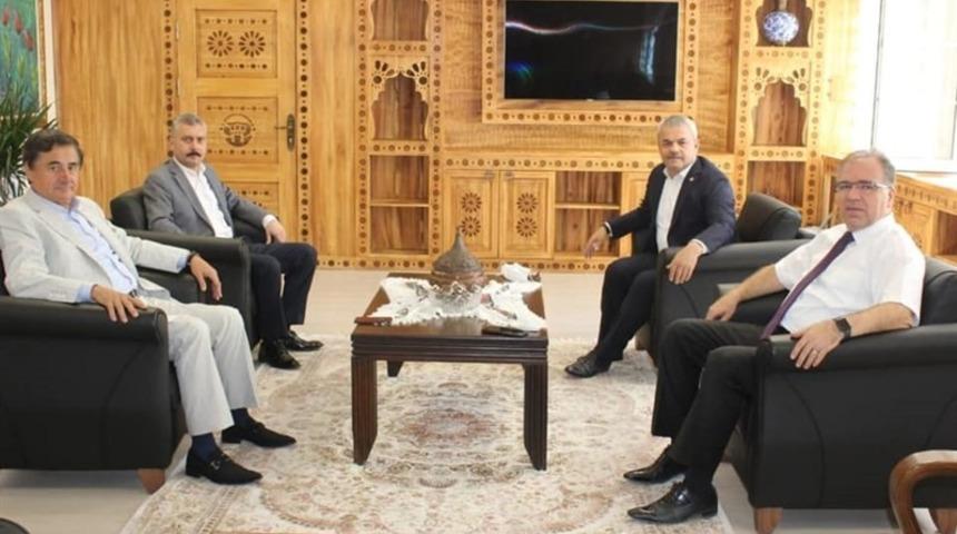 AK Partili vekillerden T&uuml;rk&ouml;z&rsquo;e ziyaret