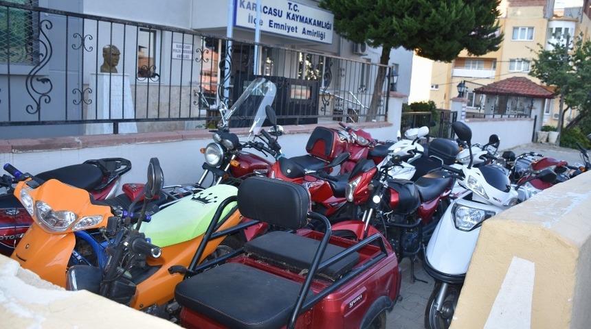 Motosiklet s&uuml;r&uuml;c&uuml;lerine sıkı denetim 27 motosiklet s&uuml;r&uuml;c&uuml;s&uuml;ne 33.5 bin TL ceza