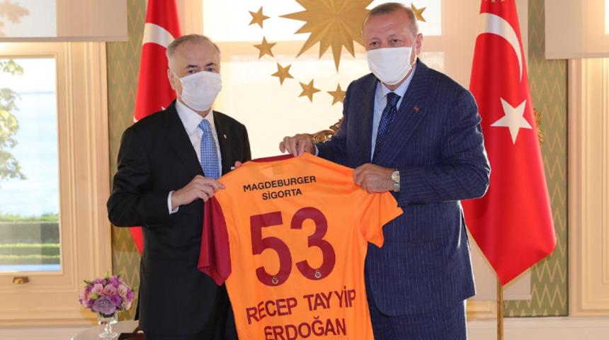Cumhurbaşkanı Erdoğan, Galatasaray Başkanı Cengiz'i kabul etti