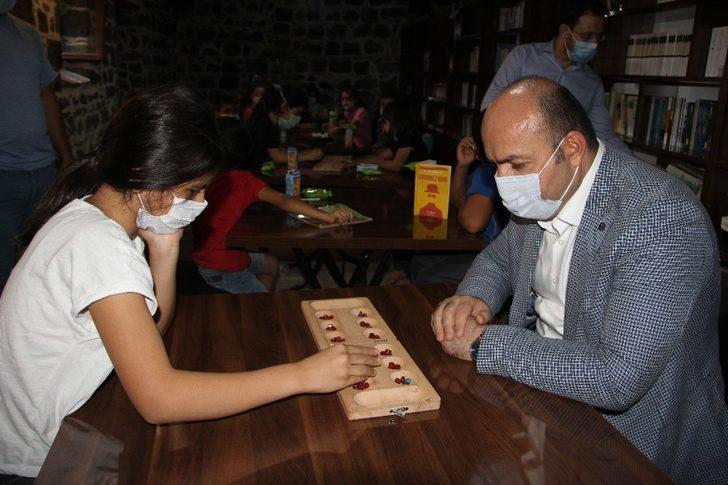 Sur ilçesi Çocuk Kütüphanesi ve Bilgi Evi açıldı G5