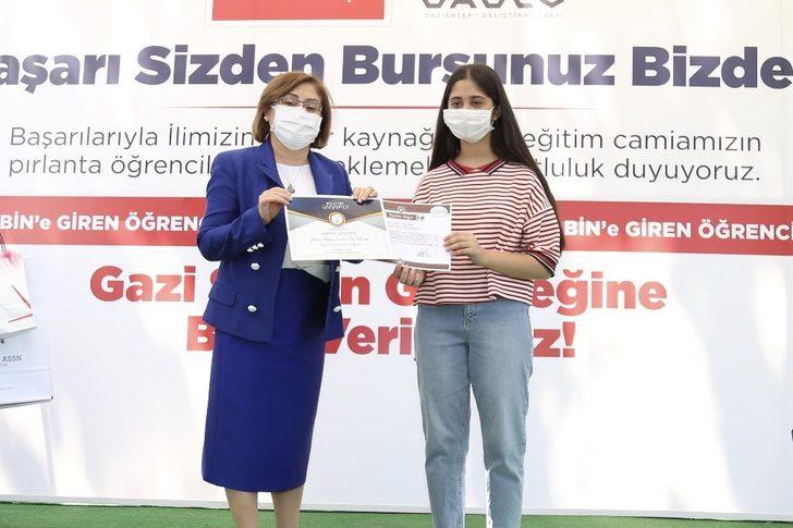 Gaziantep’in yıldızı 211 öğrenciye burs verilecek G3