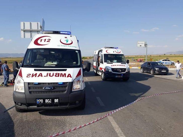 Otomobil ile minibüs çarpıştı; 1 ölü, 6 yaralı G4