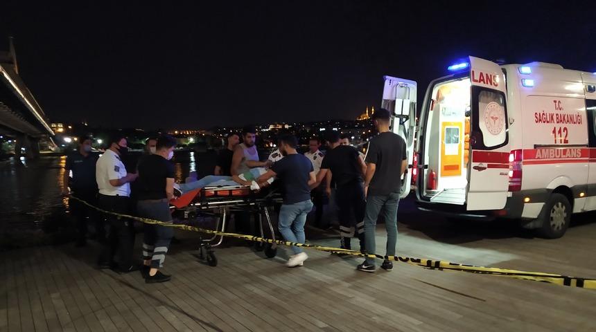 Karaköy sahilinde silahlı kavga: 1 yaralı