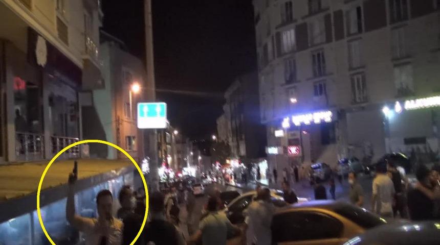 Esenyurt'ta seyyar midyeciler birbirine girdi: 6 gözaltı