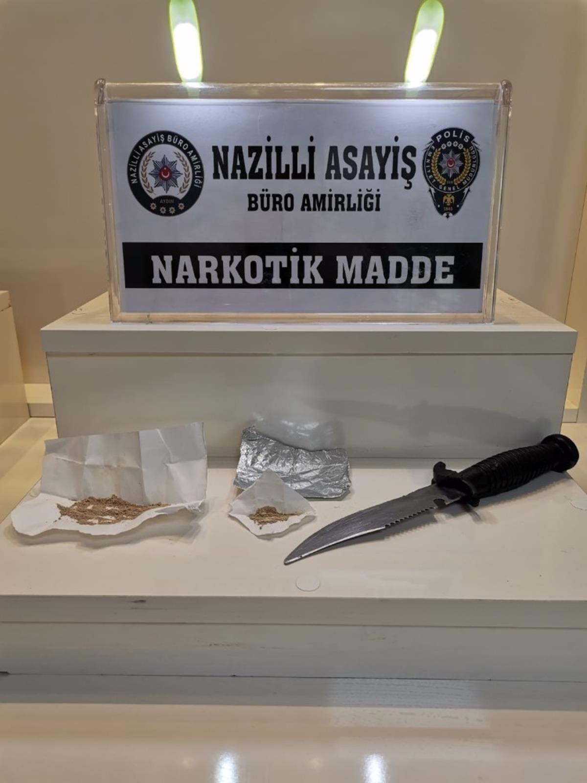 Cezaevinden izinli &ccedil;ıkan h&uuml;k&uuml;ml&uuml; yine uyuşturucu servisi yaparken yakalandı