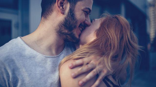 Rüyada aldatma görmek ne anlama gelir? Rüyada sevgiliyi, eşi, kocayı aldatmak, haksızlık yapmak ne demek?