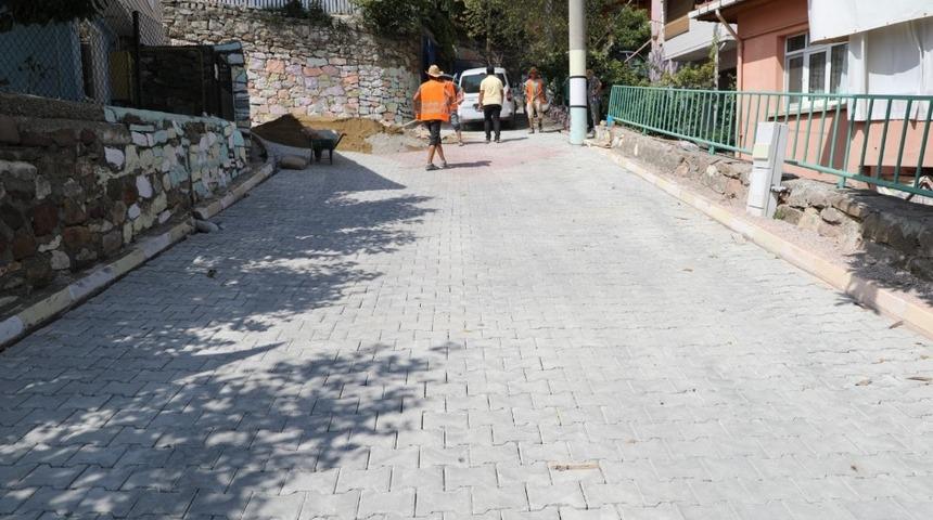 Orhan Mahallesi yolları artık daha g&uuml;venli