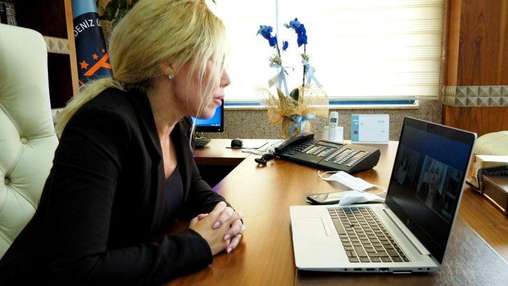 Rektör Özkan, Covid hastası intörn doktor ile görüştü G2