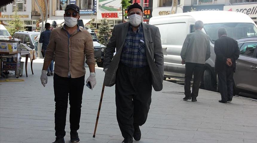 28 ilde 65 yaş ve &uuml;zeri i&ccedil;in yeni kısıtlama kararları