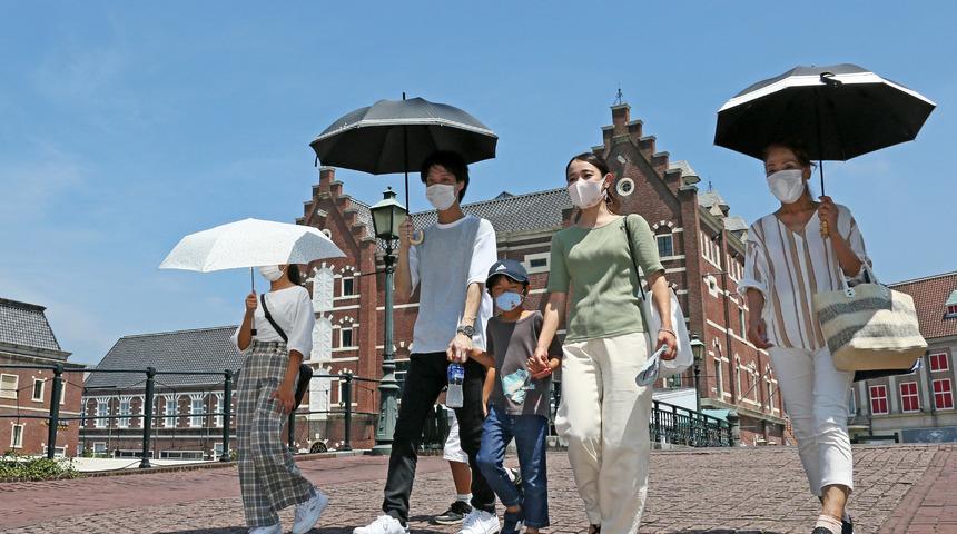 Japonya'da aşırı sıcaklıklardan &ouml;lenlerin sayısı 79'a y&uuml;kseldi