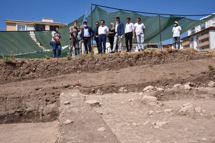 9 bin yıllık kazı alanında inceleme G2