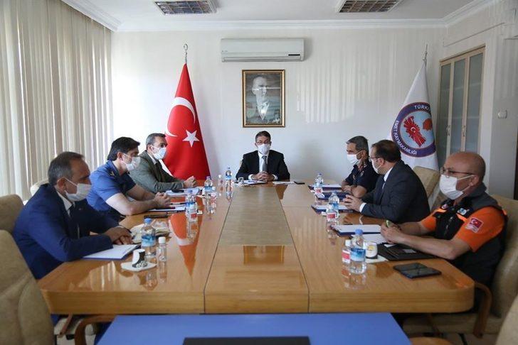 Vali Çelik’e Emet’te devam eden projeler anlatıldı G1